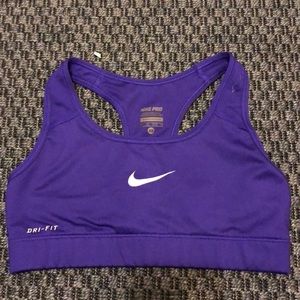 Nike pro sports bra